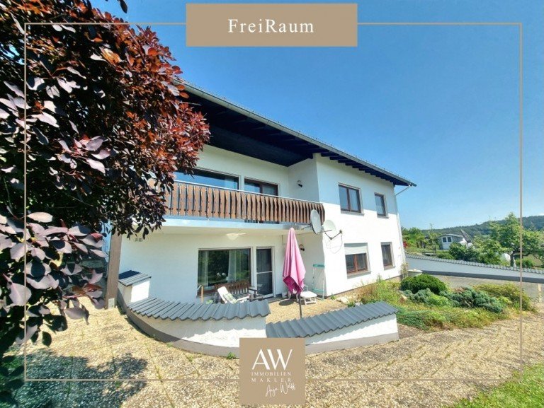 FreiRaum Haus Kaufen Solms Solms Einfamilienhaus ***FreiRaum***Gro�z�gige, w�rmeged�mmte Villa mit Traumaussicht. Einliegerwohnung. XXL Garage