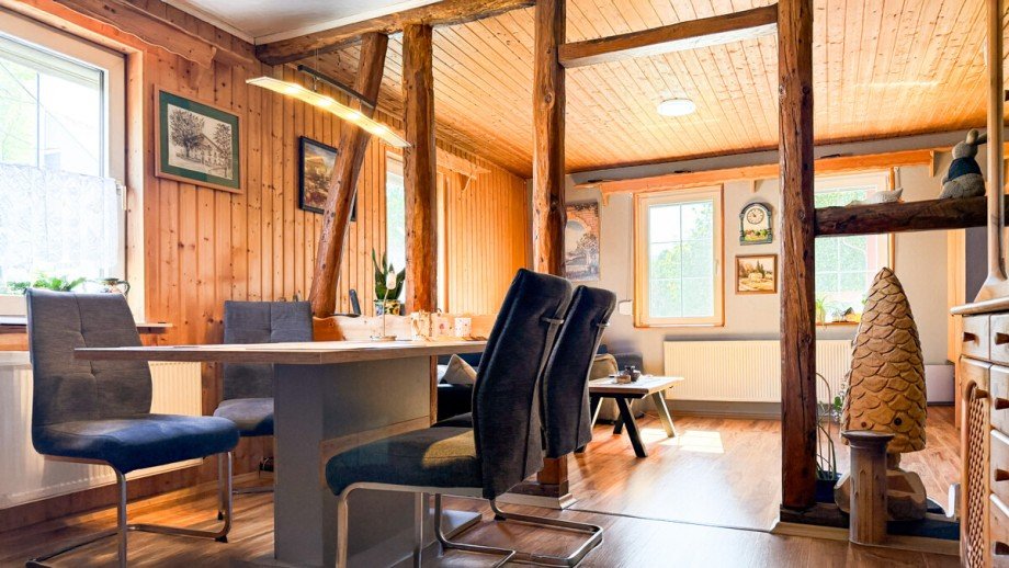 Offene Gestaltung und hohe Decken Einfamilienhaus Ehringshausen / K�lschhausen