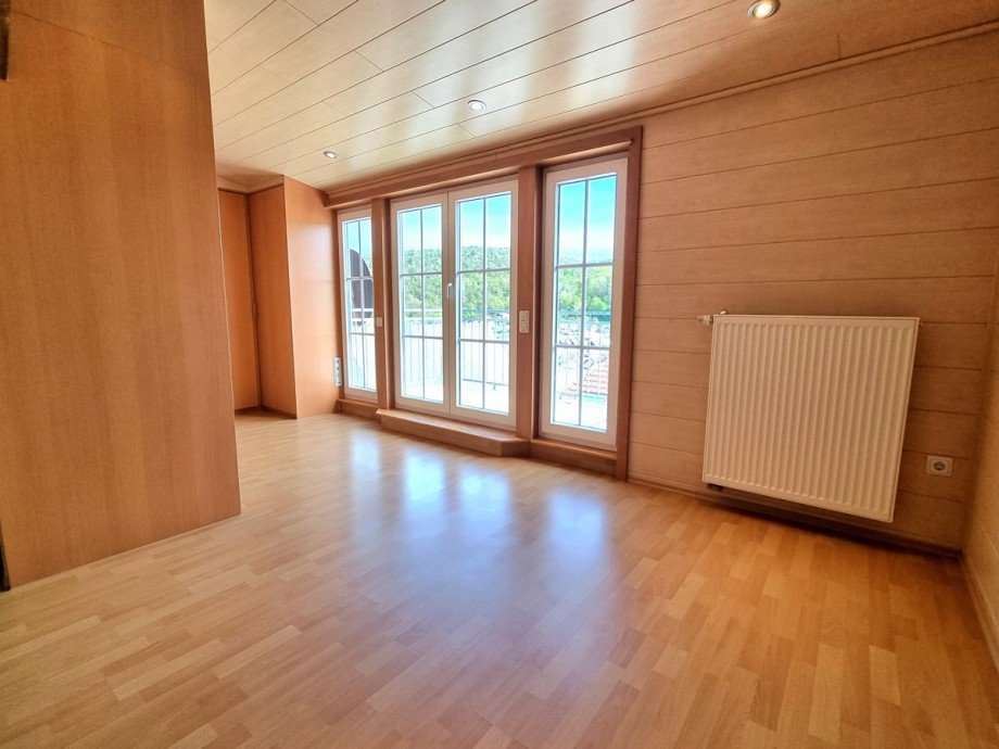 Master Bedroom mit en suite Badezimmer und Dachterrasse Einfamilienhaus Wetzlar / Nauborn