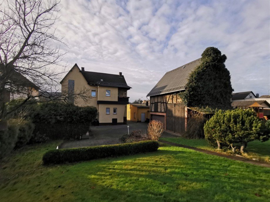 Haus mal drei Zweifamilienhaus Ehringshausen / Katzenfurt