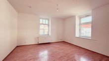 WohnZimmer ***SchulHaus*** Gesch�tztes und kernsaniertes Mehrfamilienhaus mit guten Mietern und Potential