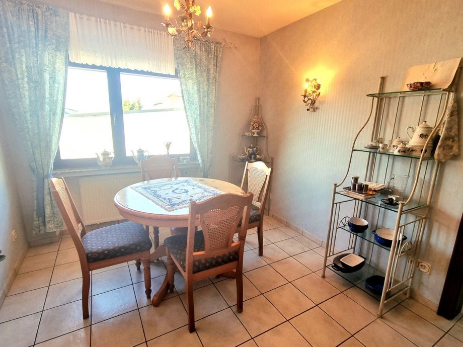 Lichtdurchflutetes Esszimmer Einfamilienhaus Gr�venwiesbach