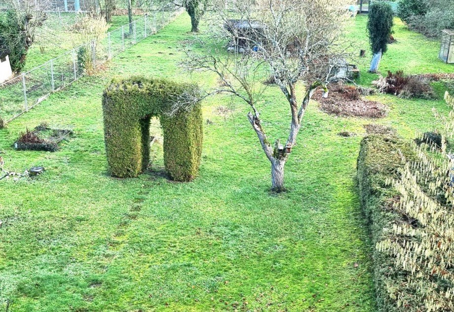 Ebenerdiger Garten mit viel Platz f�r Ihre Garten(t)r�ume Zweifamilienhaus Wetzlar