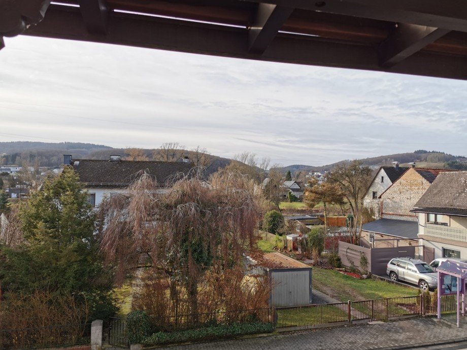 Berg und Tal Zweifamilienhaus Ehringshausen / Katzenfurt