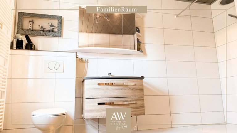 Hauptbild: ***FamilienRaum*** Haus + Scheune. Saniert, mit Ausbaufl�che f�r 2 Wohnungen, Partyraum, Carport