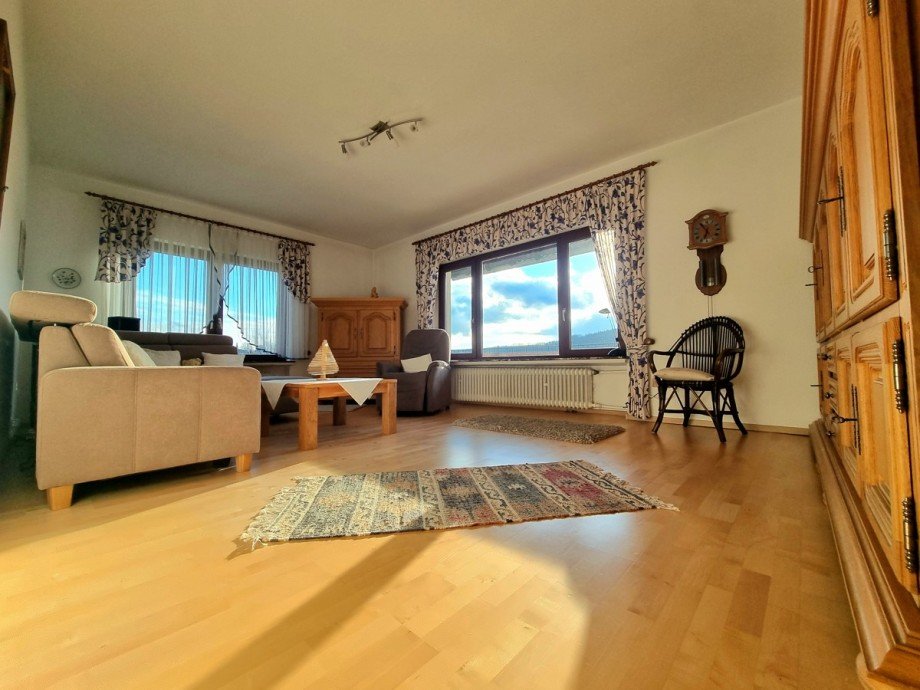 Kuscheliges Wohnzimmer im Obergeschoss Zweifamilienhaus A�lar