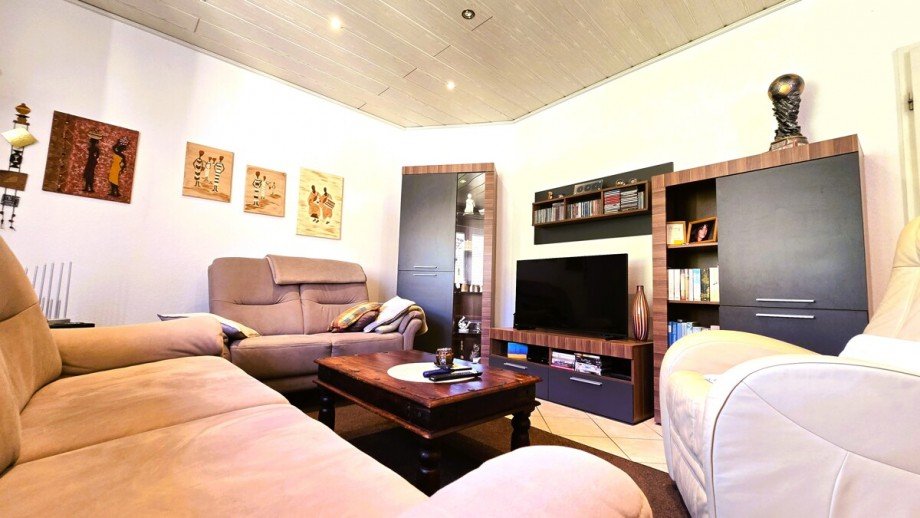 Kuschelig und gem�tliche Stunden im EFH Mehrfamilienhaus Langg�ns / Cleeberg