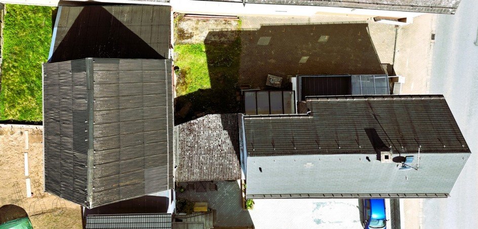 Viel Platz f�r Wohnen und Hobby oder Arbeiten Einfamilienhaus Solms / Albshausen