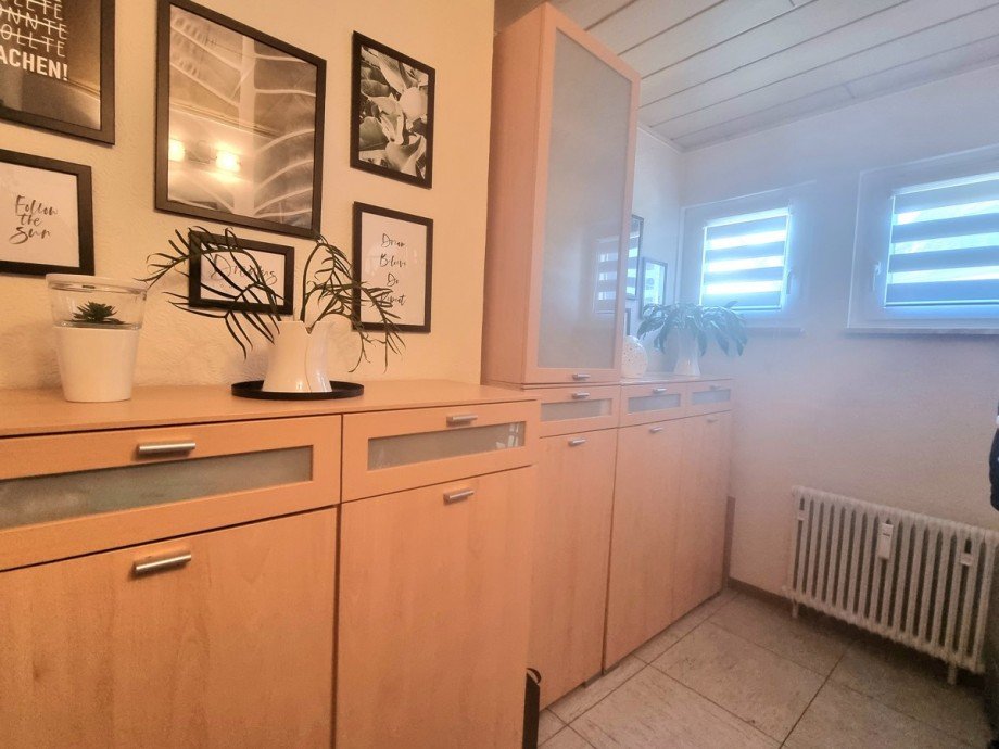 Sch�ner Flur mit zwei Fenstern Penthousewohnung Wetzlar / Wetzlar