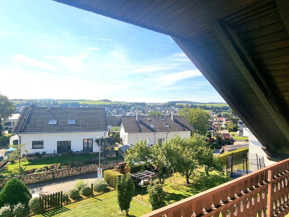Herrlicher Sonnenbalkon mit traumhaftem Weitblick Einfamilienhaus Gr�venwiesbach