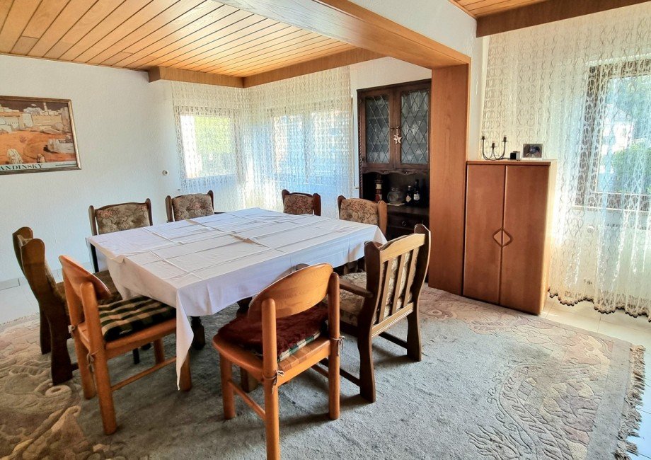 Gro�es Wohnzimmer mit Platz f�r alle Einfamilienhaus Solms / Niederbiel