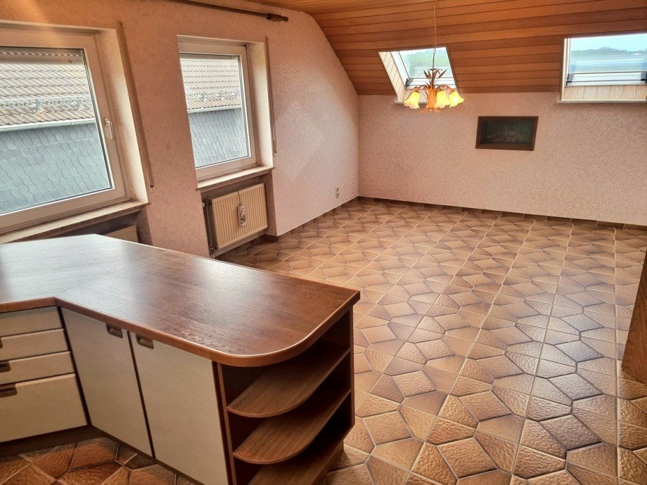 Pure Gem�tlichkeit in der K�che im Dachgeschoss Zweifamilienhaus Gr�venwiesbach