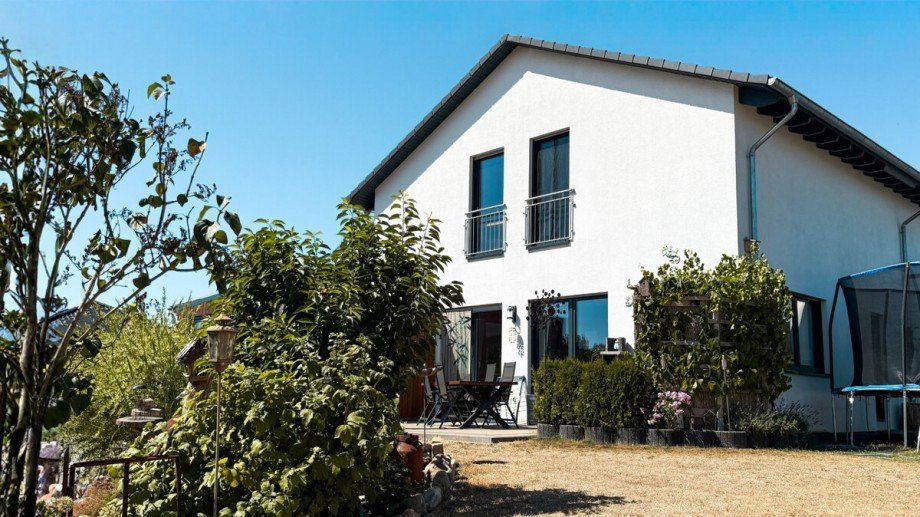 Haus R�ckansicht Einfamilienhaus Sch�ffengrund / Niederwetz
