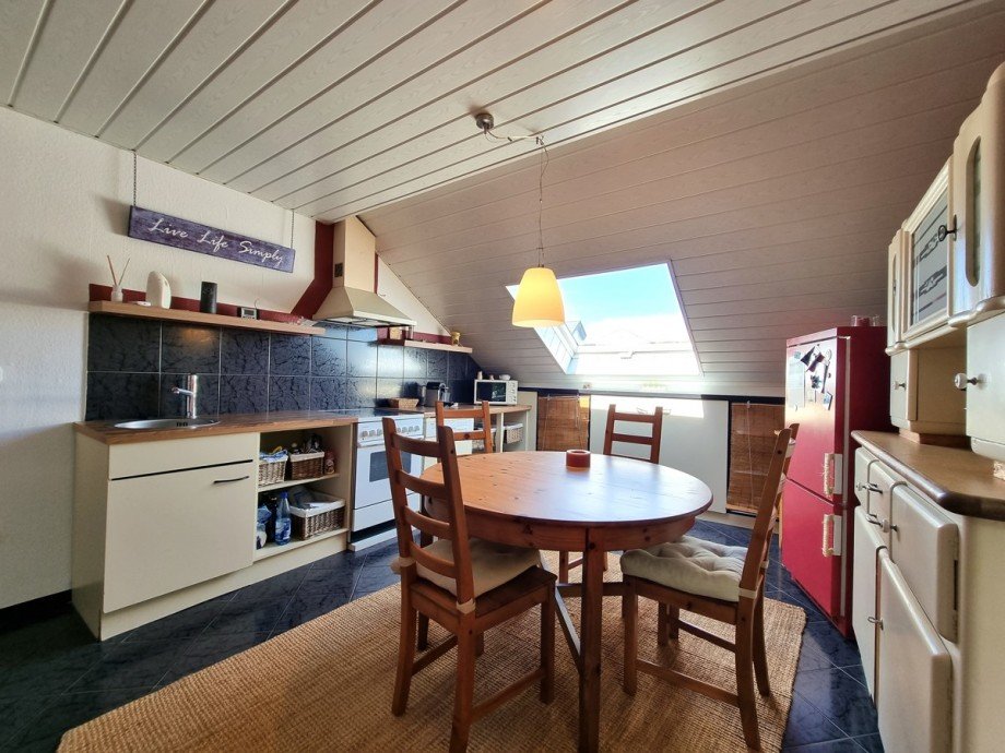 gem�tliche Wohnk�che mit angrenzender Dachterrasse OG Zweifamilienhaus Wetzlar / Nauborn