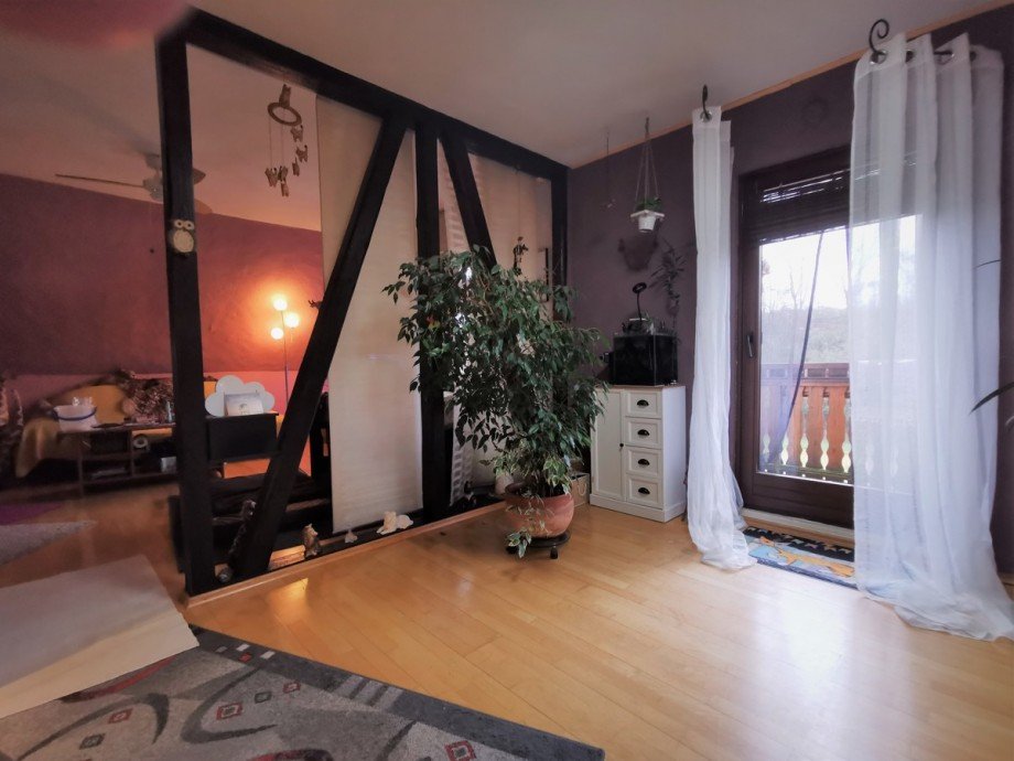 Offenes Wohn- und Esszimmer Etagenwohnung Solms / Oberbiel