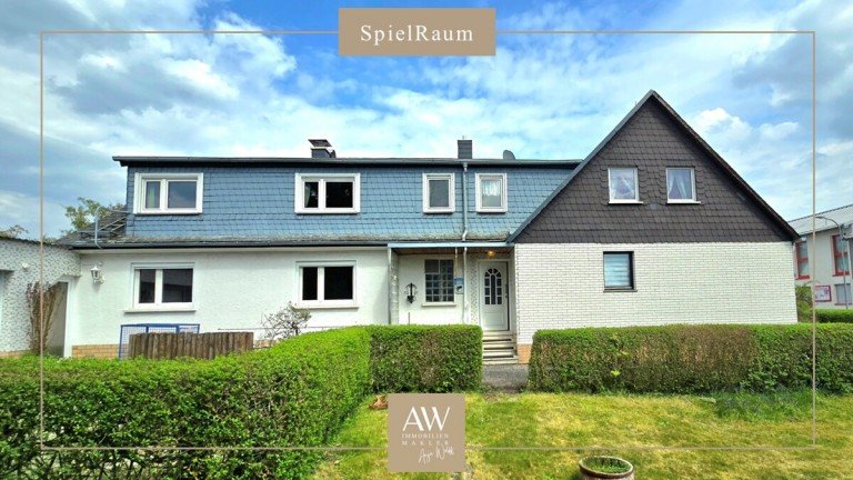 Hauptbild: ***SpielRaum*** Zuhause mit ebenem Garten, eigenem Brunnen und ausreichend Entfaltungsfl�che