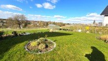 Liebevoll gestalteter Garten ***HeimVorteil*** KfW 55 Neubau in Feldrandlage Sch�ffengrund Niederwetz. Einziehen. Fertig.