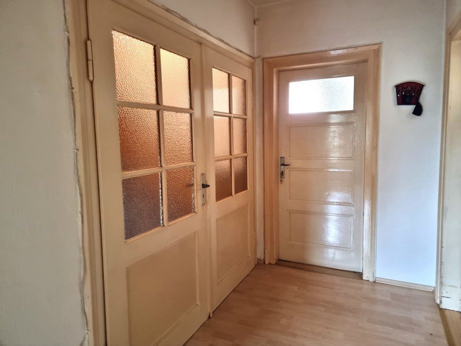 Original Vollholzt�ren Villa Gie�en