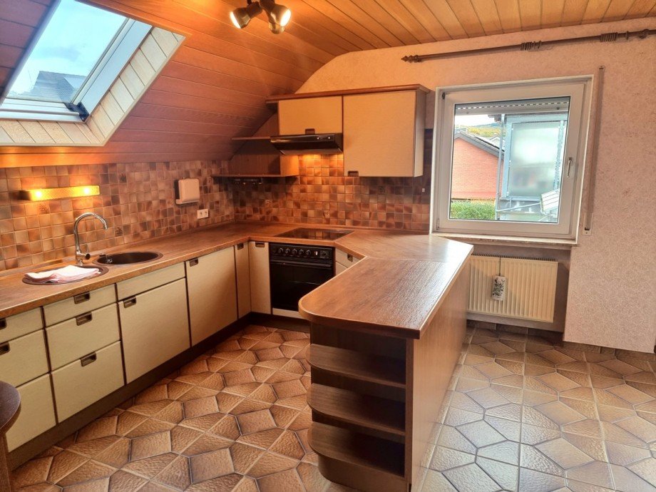 Offene K�che im Dachgeschoss Zweifamilienhaus Gr�venwiesbach