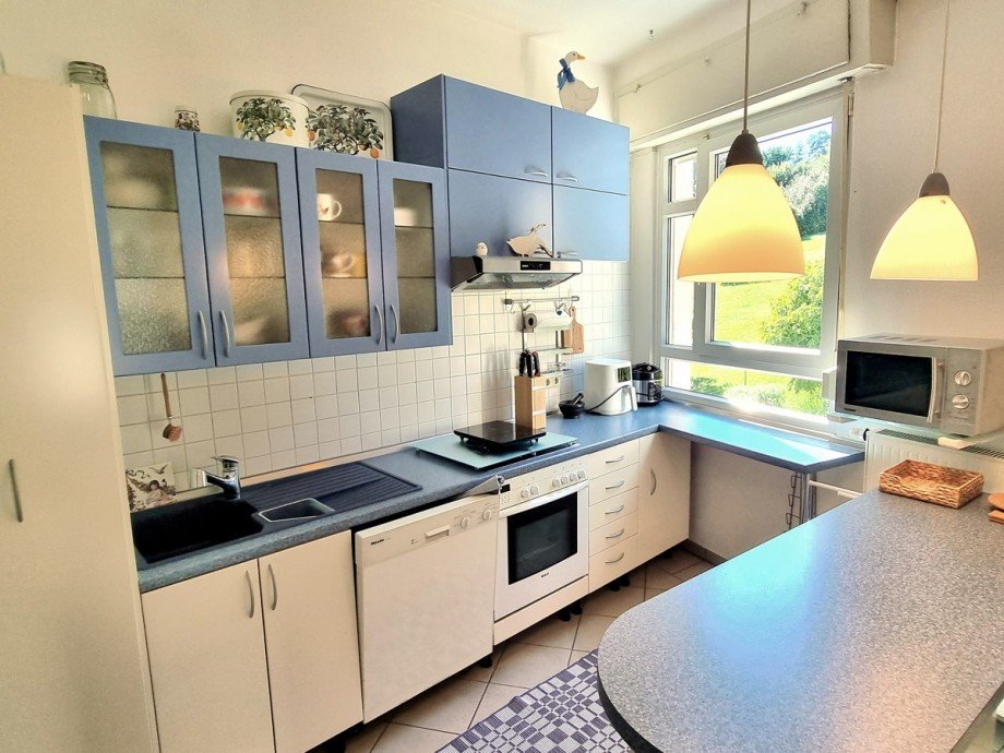 K�che im Obergeschoss mit Blick zum Garten Doppelhaush�lfte Wetzlar