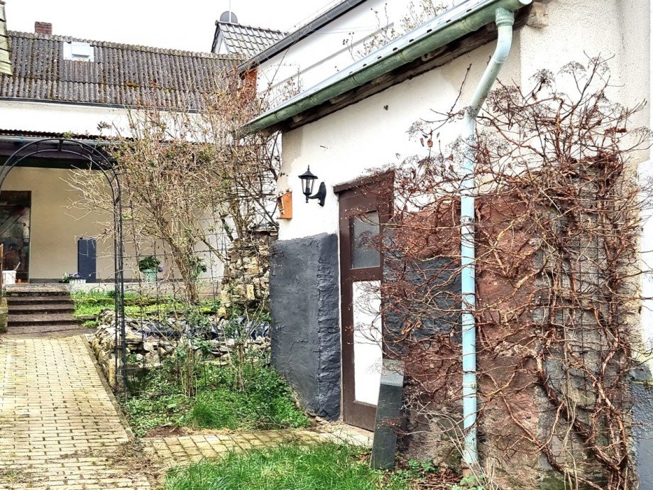 H�tchen f�r Fahrr�der und Co Einfamilienhaus Braunfels