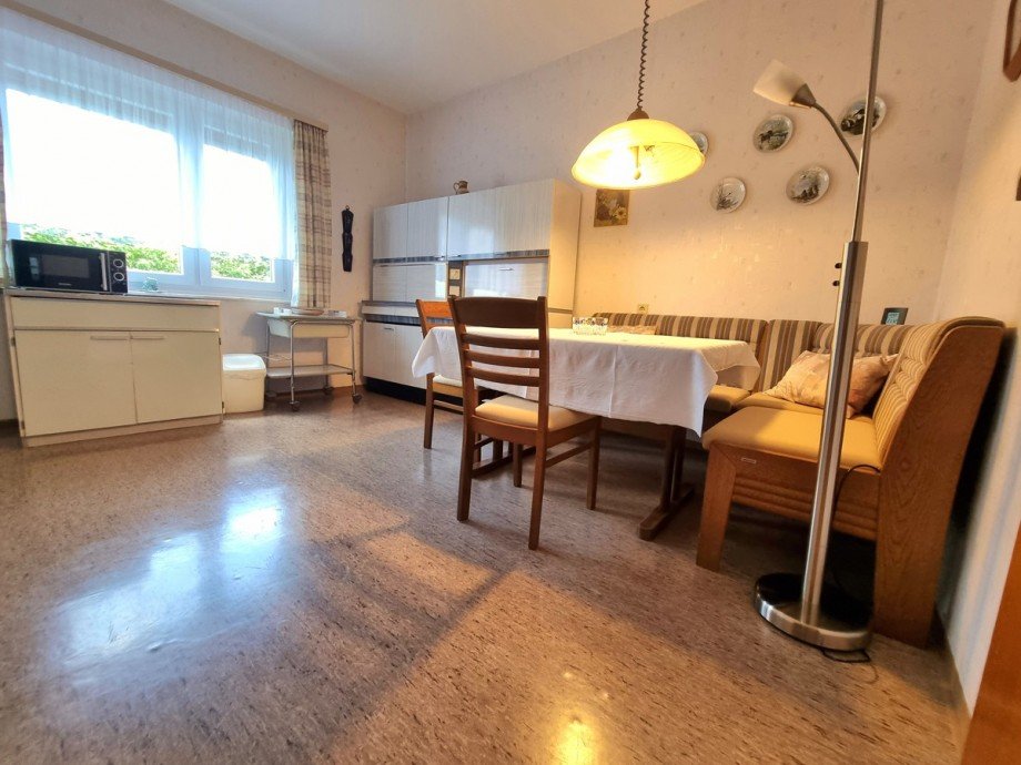Gem�tliche Wohnk�che im Erdgeschoss Zweifamilienhaus Gie�en