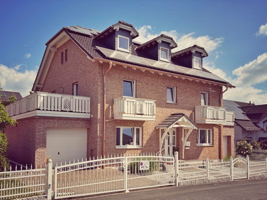 Glanzvolle Pracht Einfamilienhaus Sinn / Fleisbach