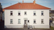 HofAnsicht ***SchulHaus*** Gesch�tztes und kernsaniertes Mehrfamilienhaus mit guten Mietern und Potential