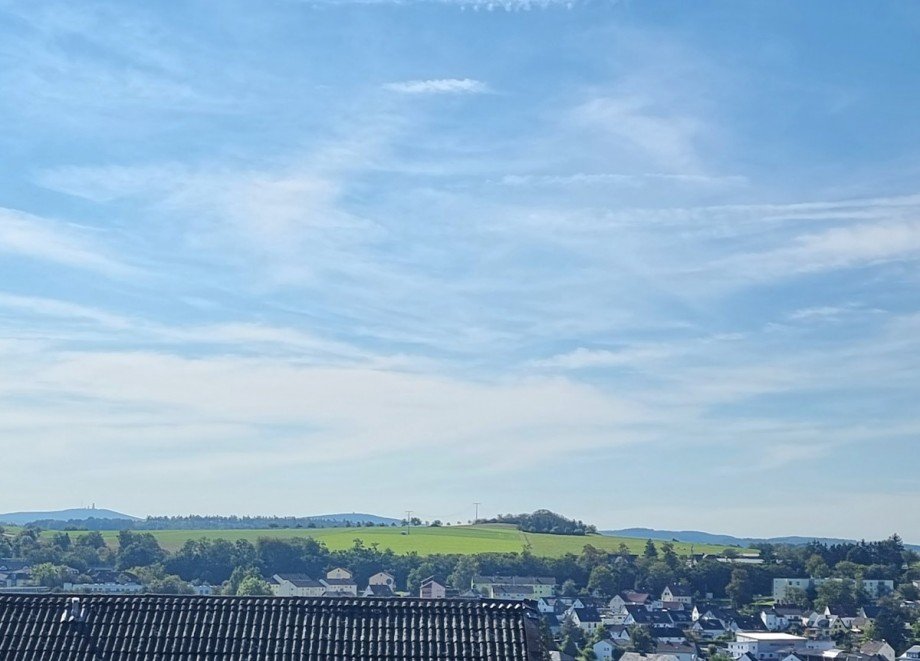 Sonige Gr��e aus dem Hochtaunus vom S�dbalkon Einfamilienhaus Gr�venwiesbach