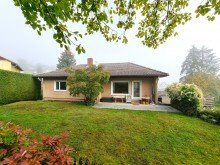 Ruhe- und Spielfl�che hinterm Haus ***RuheLeben***
1- bis 2-Familienhaus in herrlich ruhiger Lage mit Garten, zwei Terrassen, Garage