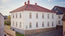 SchulHaus ***SchulHaus*** Gesch�tztes und kernsaniertes Mehrfamilienhaus mit guten Mietern und Potential