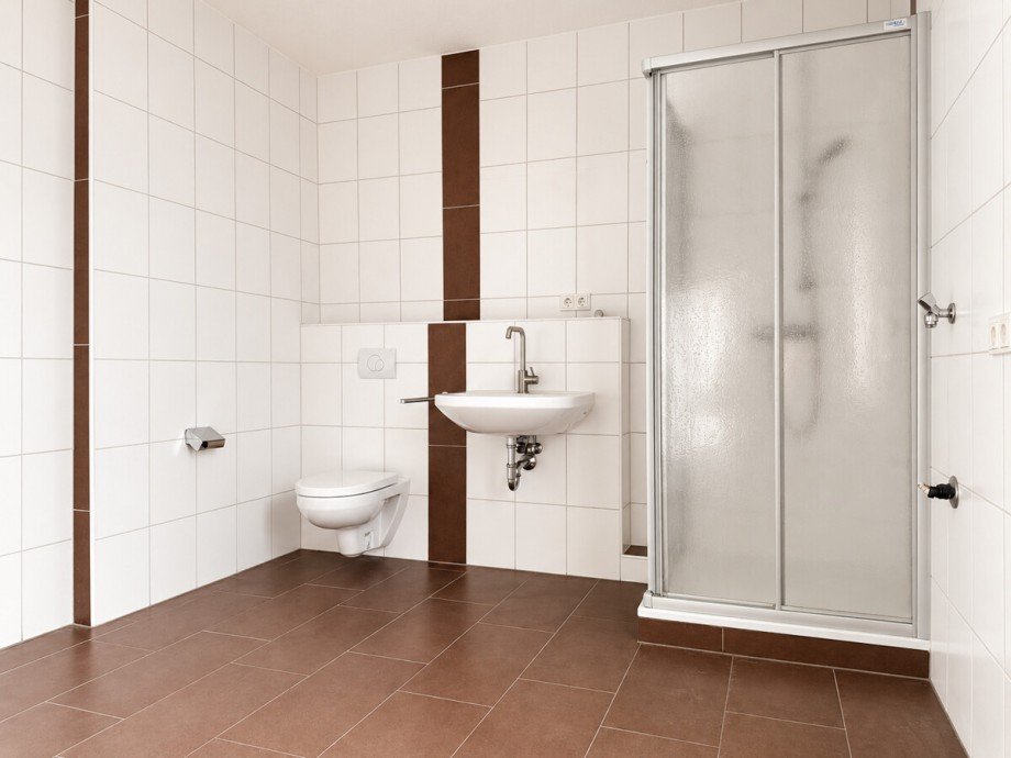 Gro�z�giges Badezimmer Einfamilienhaus Westernohe