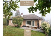In Ruhe Leben ***RuheLeben***
1- bis 2-Familienhaus in herrlich ruhiger Lage mit Garten, zwei Terrassen, Garage