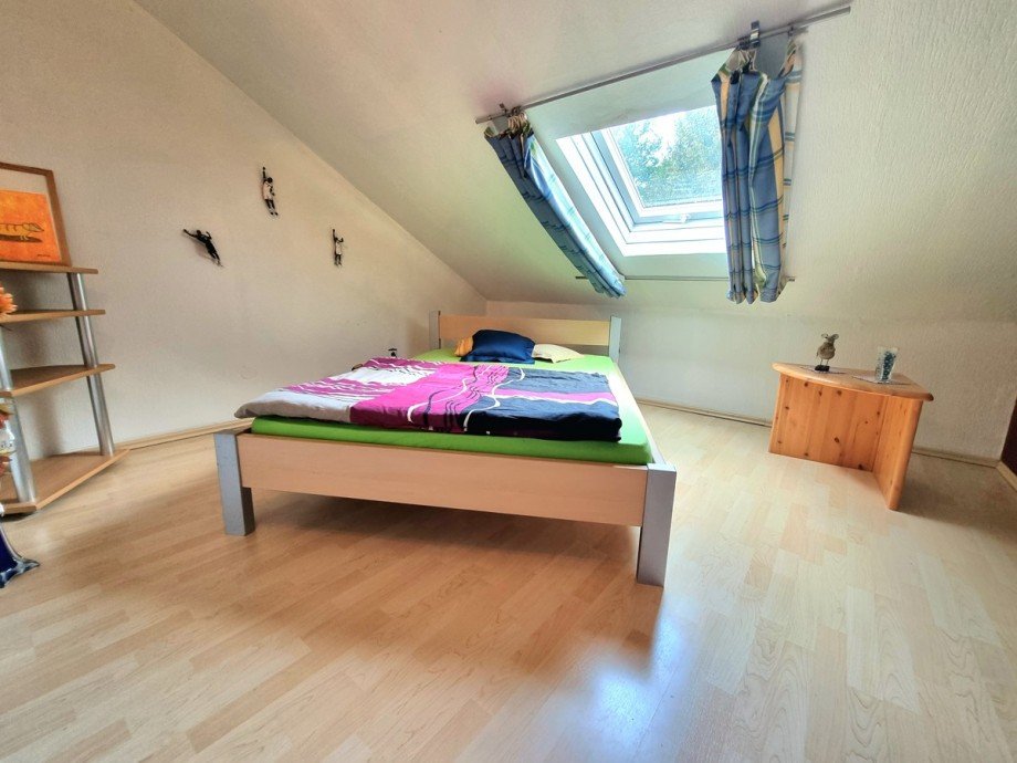 Gem�tliches Dachgeschoss mit viel Raum f�r die gro�e Familie Einfamilienhaus Solms / Oberndorf